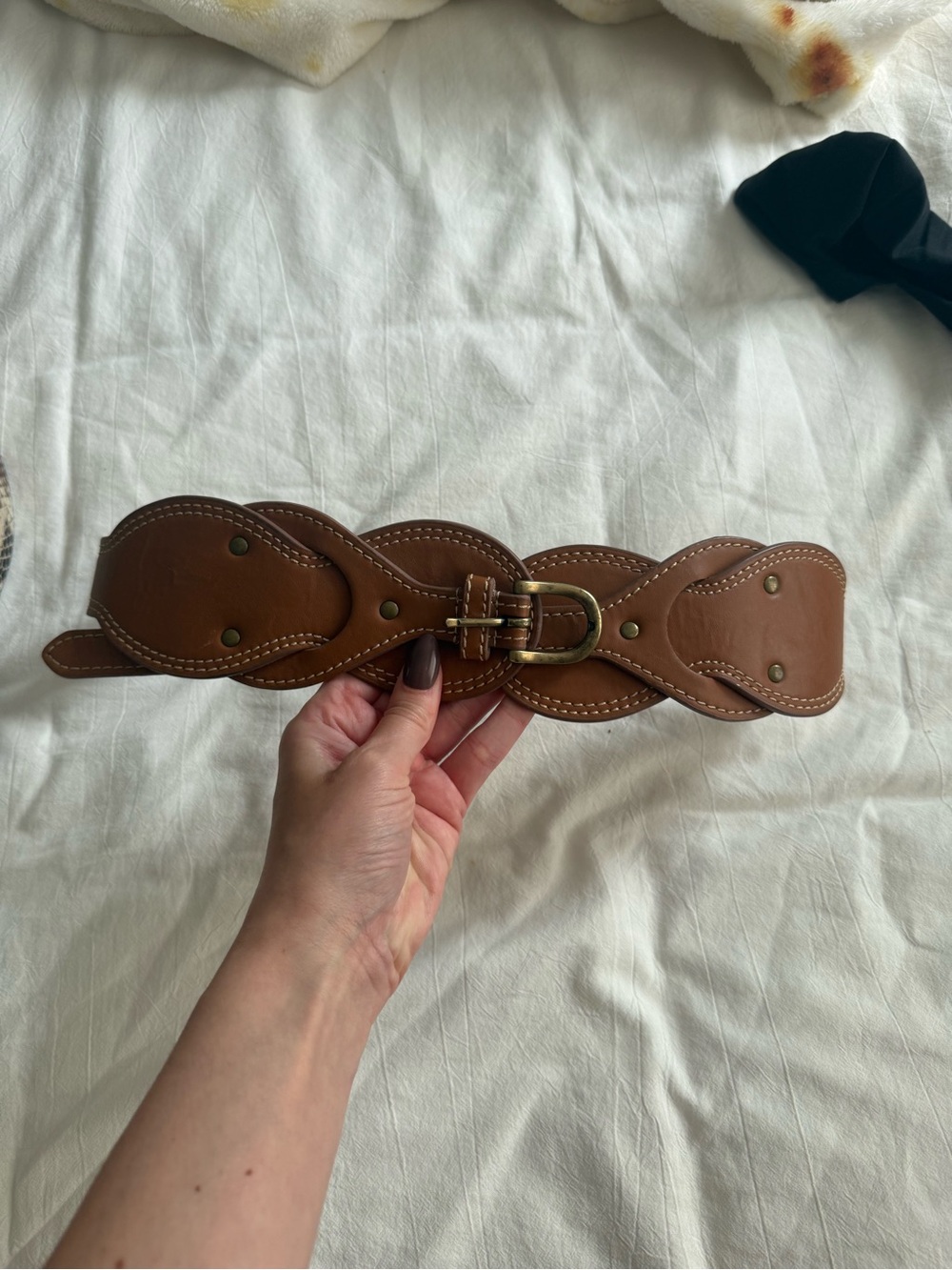 Women’s Brown Leather Sculpted Waist Belt with Antique Gold Buckle